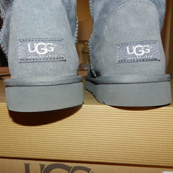 UGG Women's Size 7 Classic Tall 5815 Grey Shearling Suede Boots - Picture 5 of 9